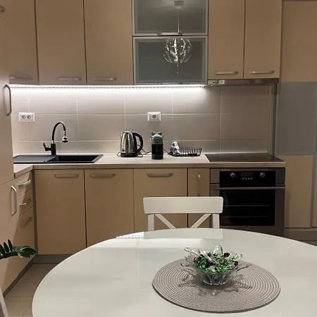 Sunnyweek Luxury Apartment Apartman